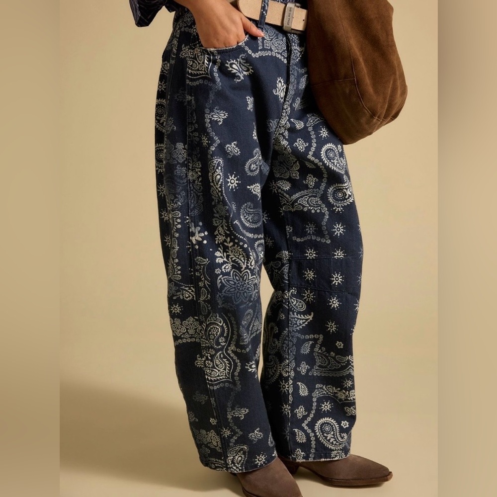 We the Free Good Luck Printed Barrel Jeans 28 NWT - Picture 3 of 5